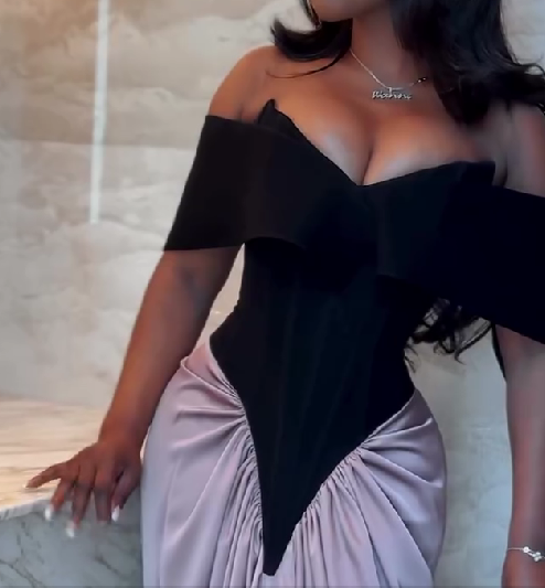 Off-Shoulder Fishtail Shape Stitching Dress
