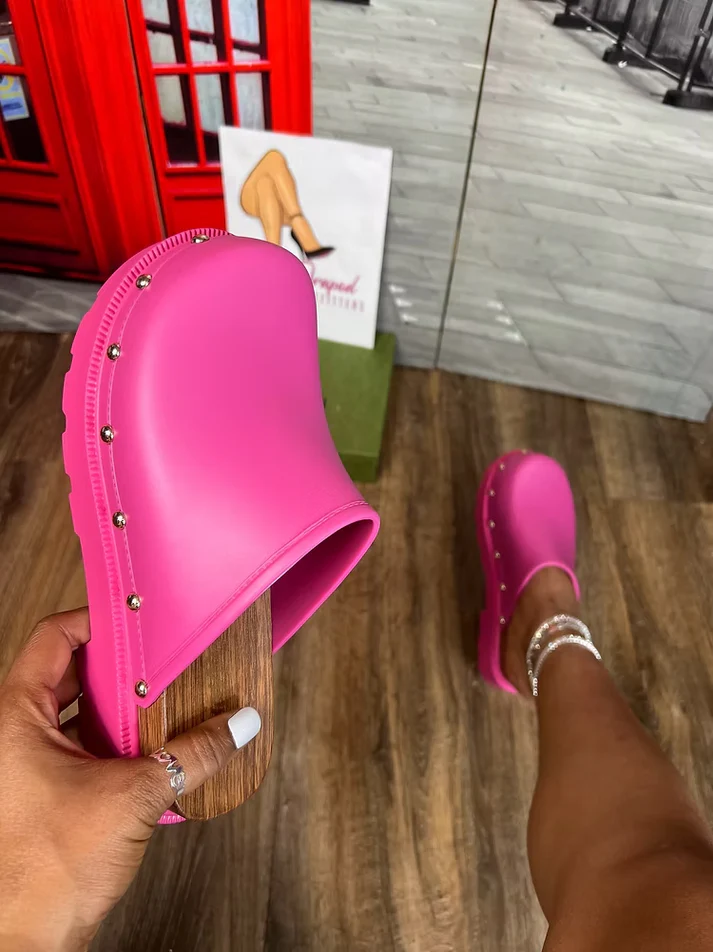 Leather Studded Trim Closed Toe Slide