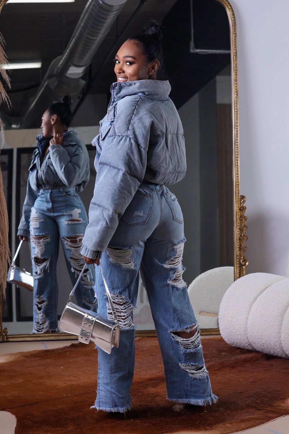 No Stress Distressed Jeans