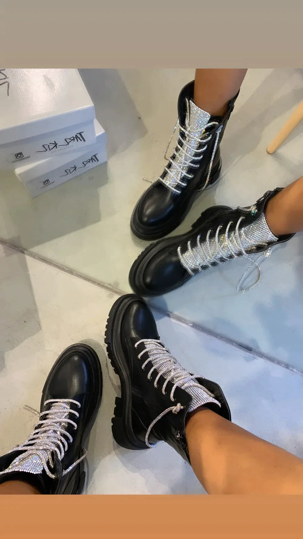 AXX BLACK STONY BOOTS