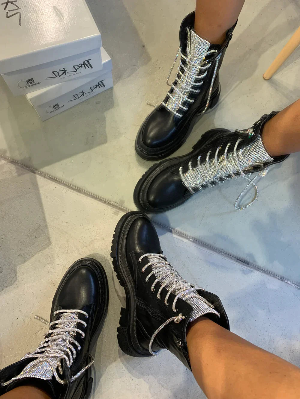 AXX BLACK STONY BOOTS
