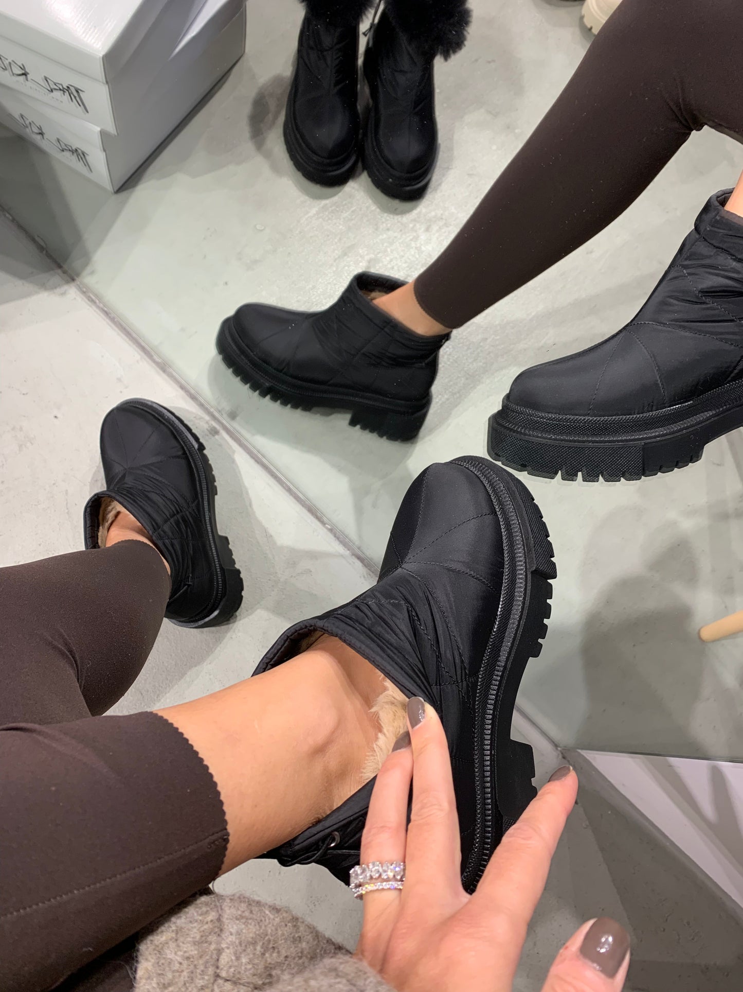 OX MINI BOOT
