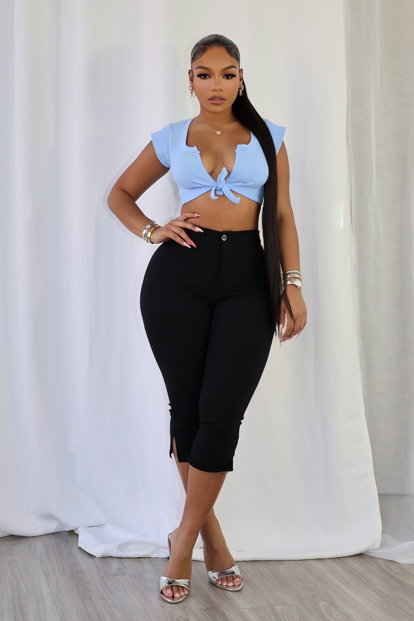 Feminine Fit High Waist Capri Pants